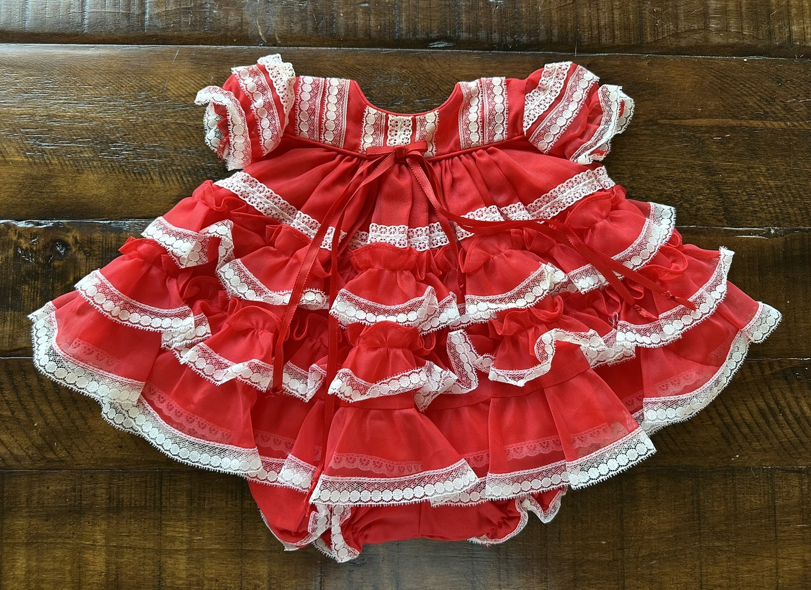 EUC Vintage Sweet N Sassy Red White Baby Girl 6 Mo Full Ruffle Dress & Bloomers