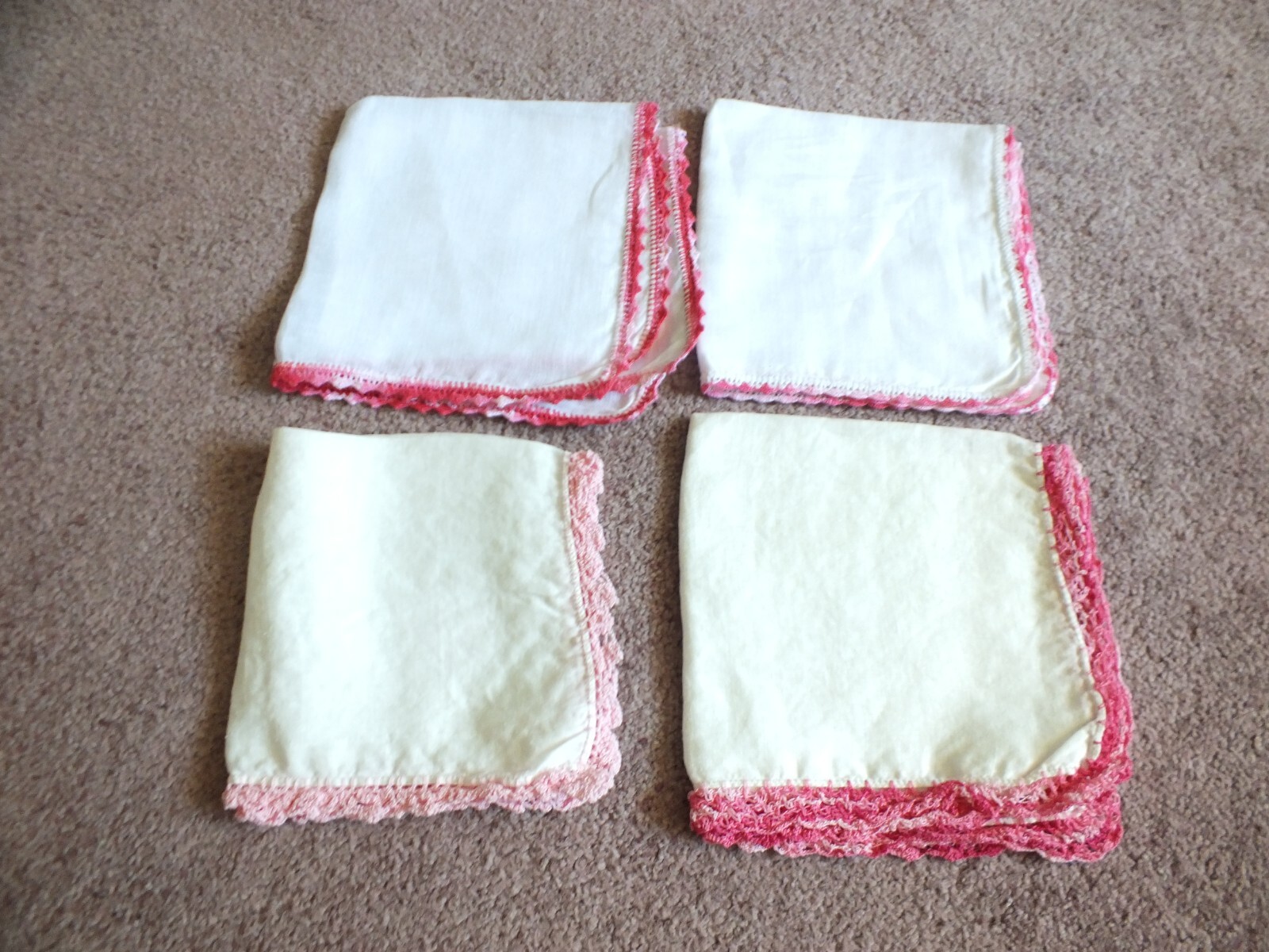 Collectible Ladies Hanky Set 4 White Off white Pink Crochet Trim 10-12″ NICE