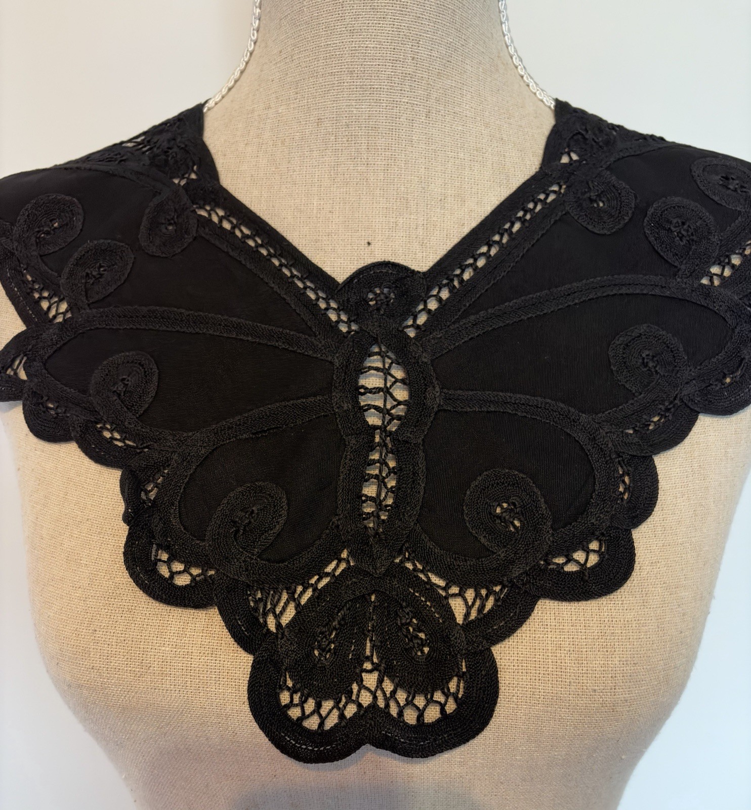 Vintage Black Battenberg Lace Butterfly Detachable Collar Cotton Button Closure
