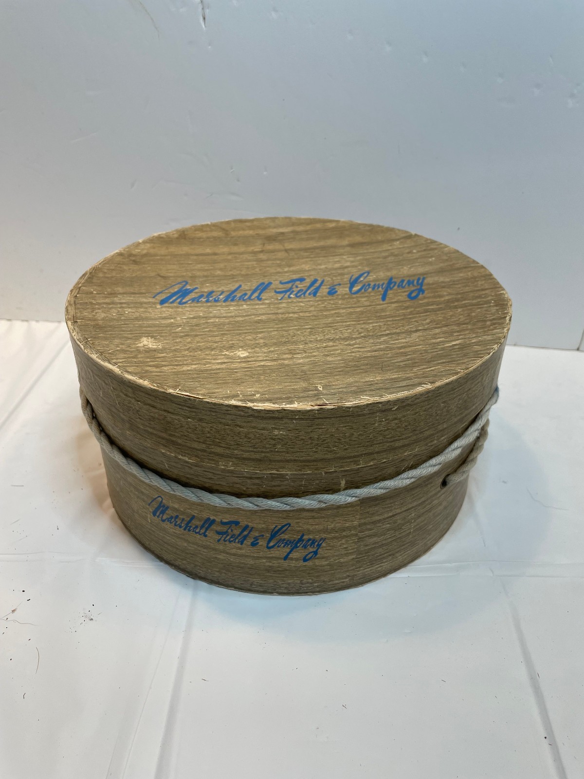 Vintage Marshall Field Company Hat Box Department Store Shopping 10.25 x 5