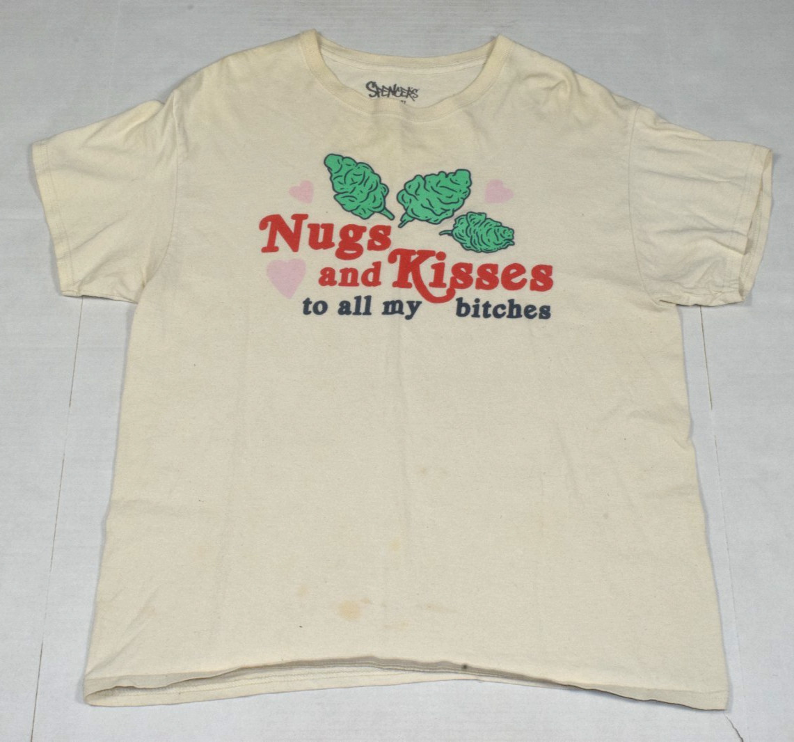 Vintage T-Shirt Spencers Size L Y2K Nugs and Kisses Dirty White Graphic Tee