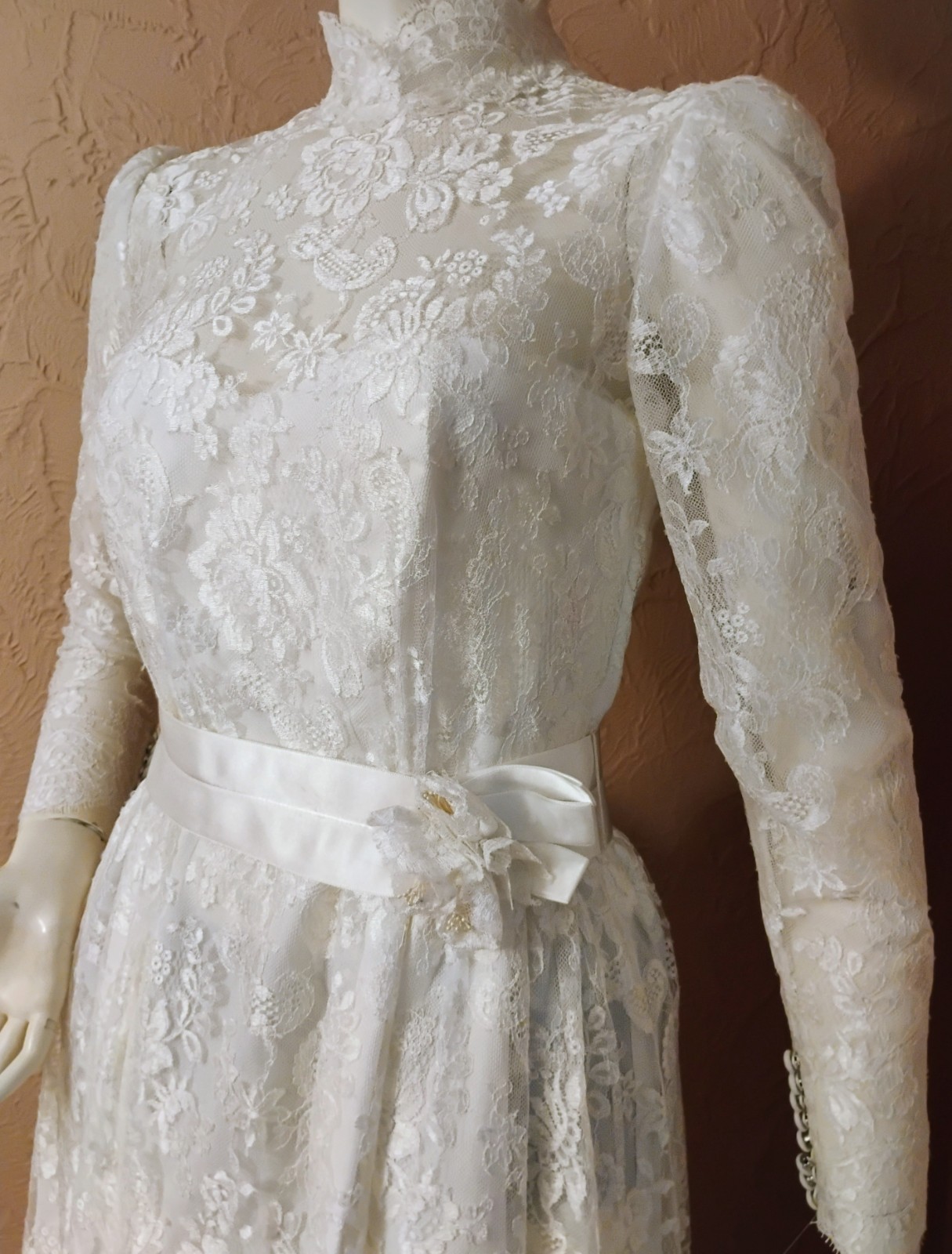 VTG 60’s “Bianchi – Josette” White Floral Lace Tea Length Prairie Style Gown