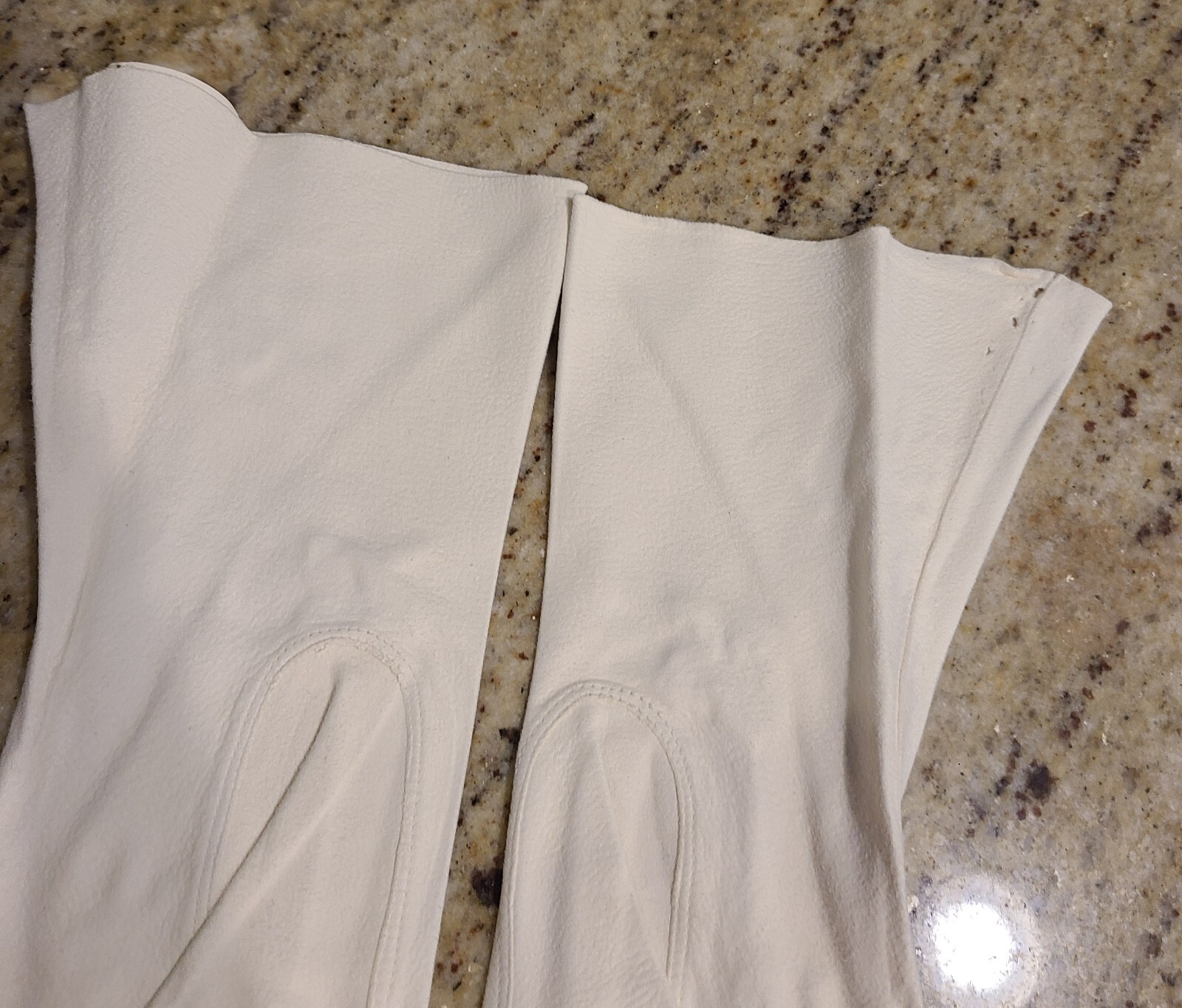 Vtg Womens Size L Off-White Thin Suede Formal 11″ Long Gloves Beaded Leaf