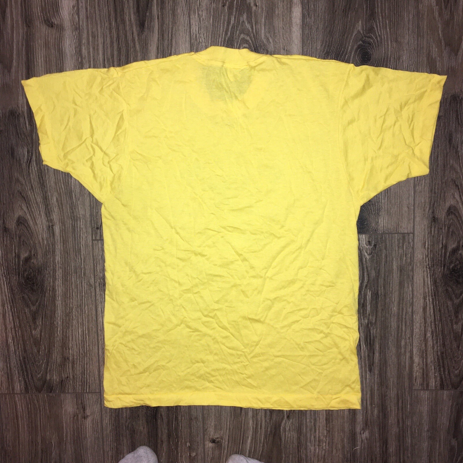Vintage Chi Eta Phi Nurses Sorority Yellow T-Shirt Screen Stars Fits Small 50-50