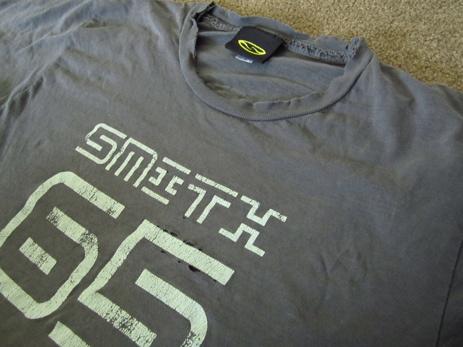 VINTAGE 90’s SMITH Optics T SHIRT SMALL 65 Gray OLD LOGO Worn 1965 S MADE IN USA