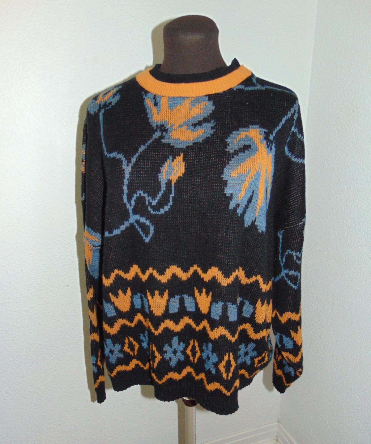 Vintage XL 90’s Nan Dorsey Pullover Sweater Black Acrylic w/Orange/Blue Print