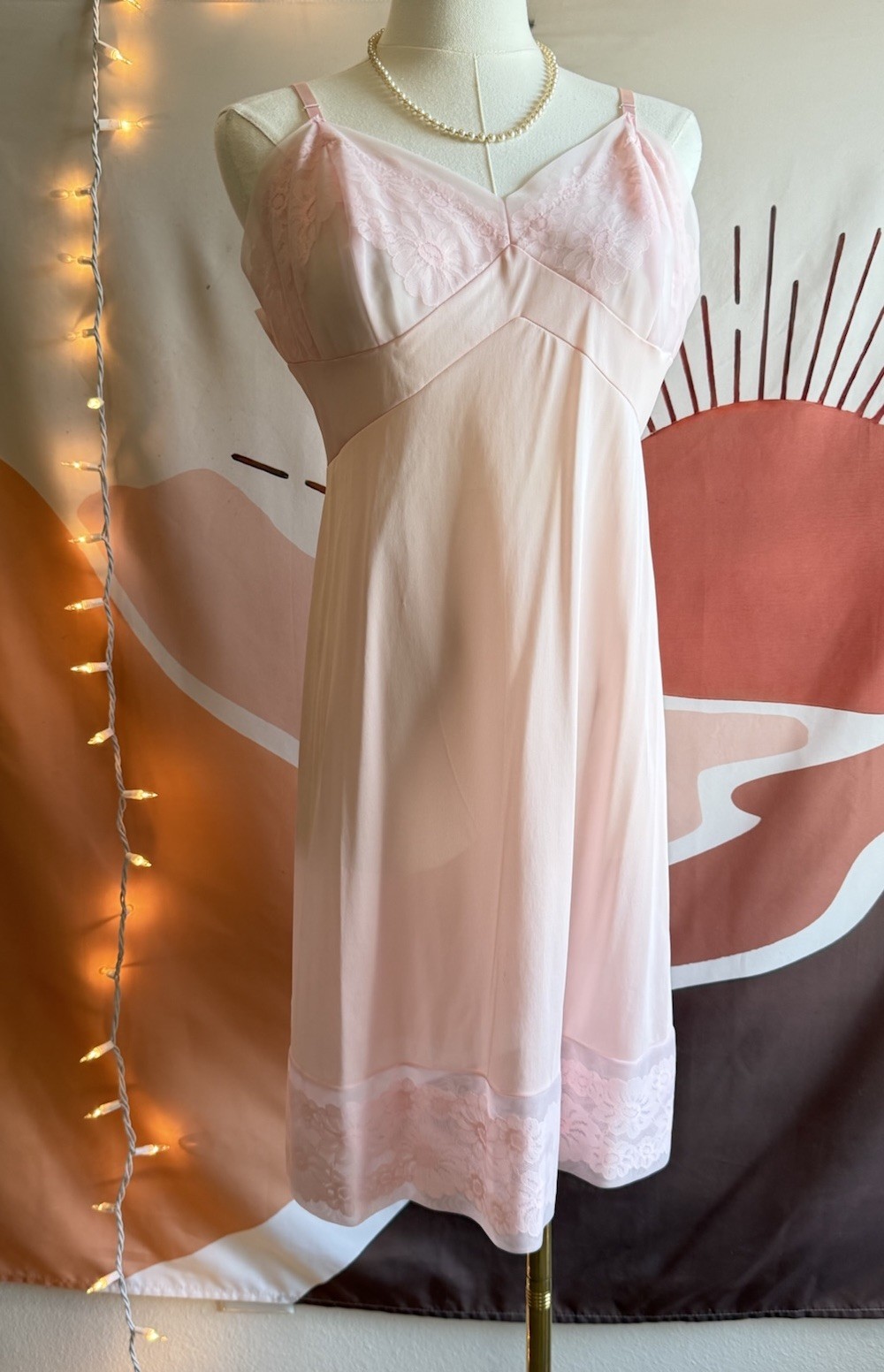 Vintage VANITY FAIR Lingerie Slip Womens 38 100% Nylon Antron Pink