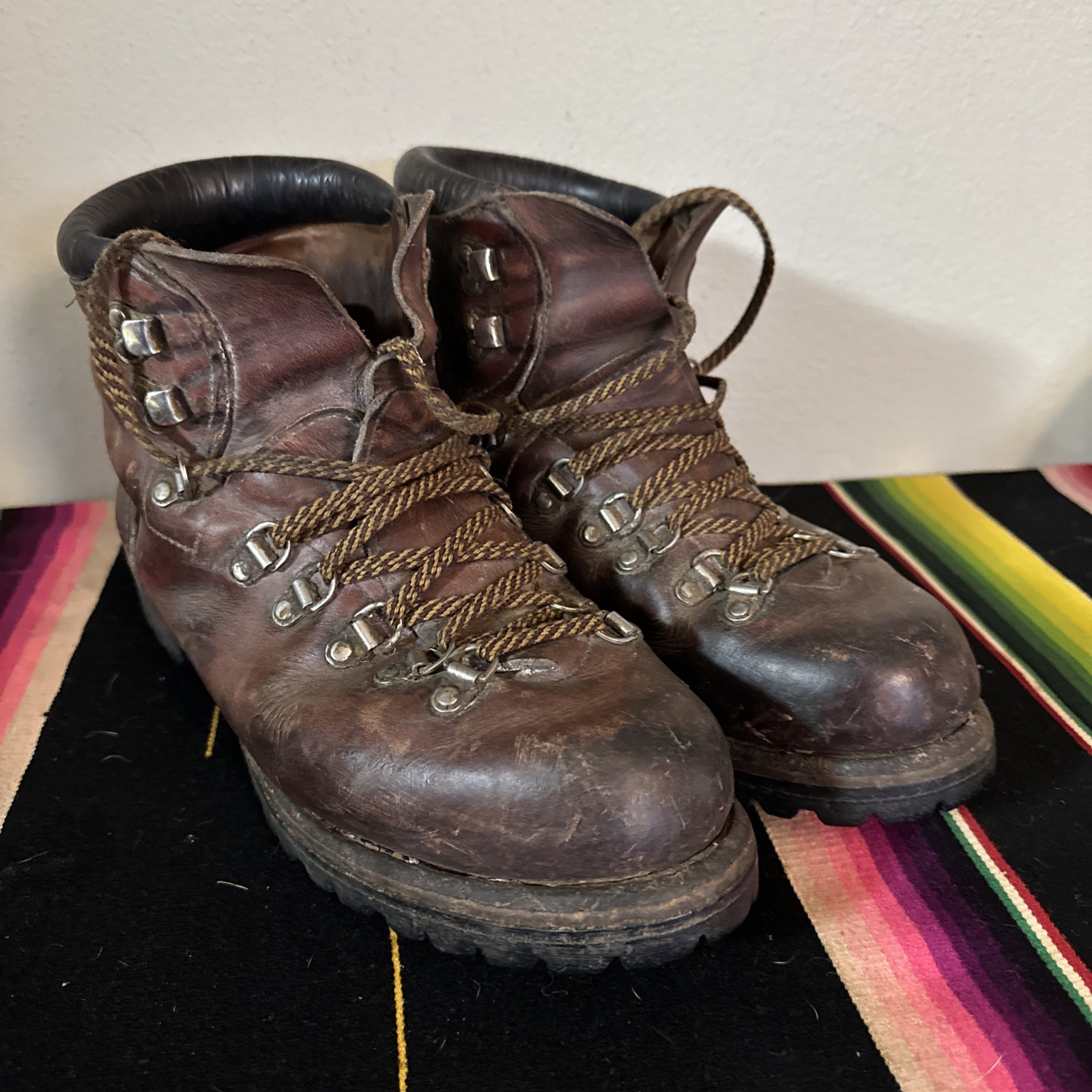 VTG 70s RED WING IRISH SETTER LEATHER HIKING/MOUNTAINEERING BOOTS Size 10 B
