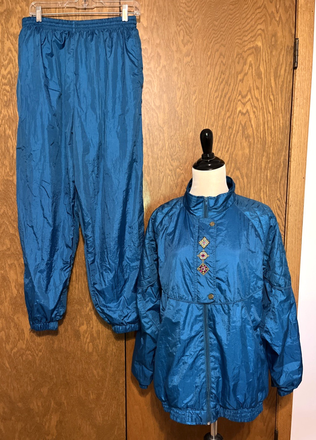 VINTAGE Bold Spirit Windbreaker Jogging Suit, 2 Piece Teal Blue Size L