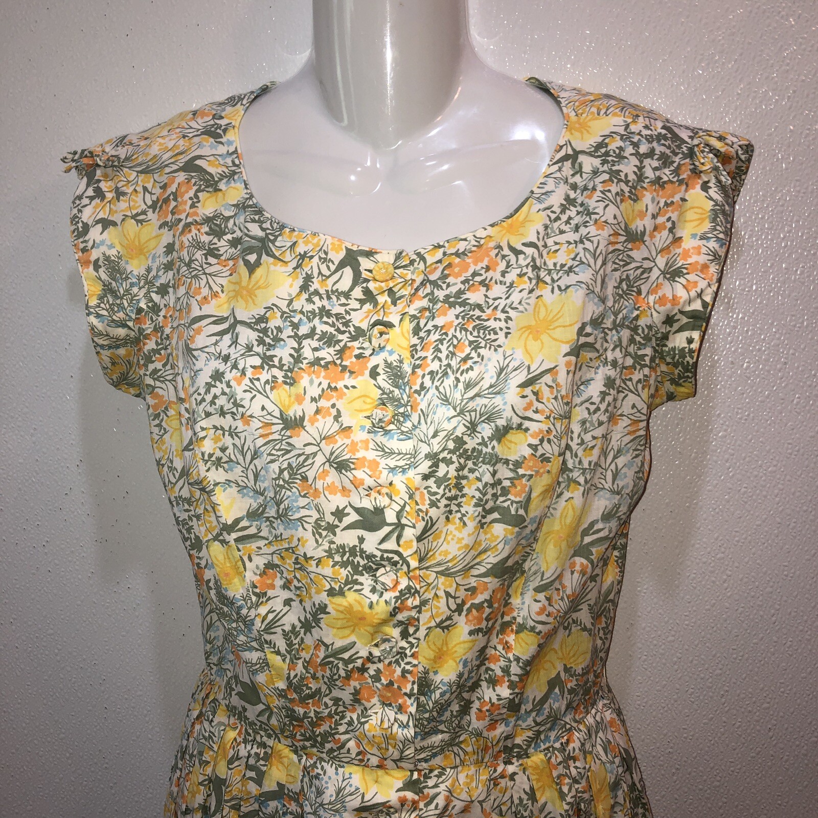 Vintage McMULLEN Medium Dress Yellow Blue Floral Round Neck Cap Sleeve Size M ?