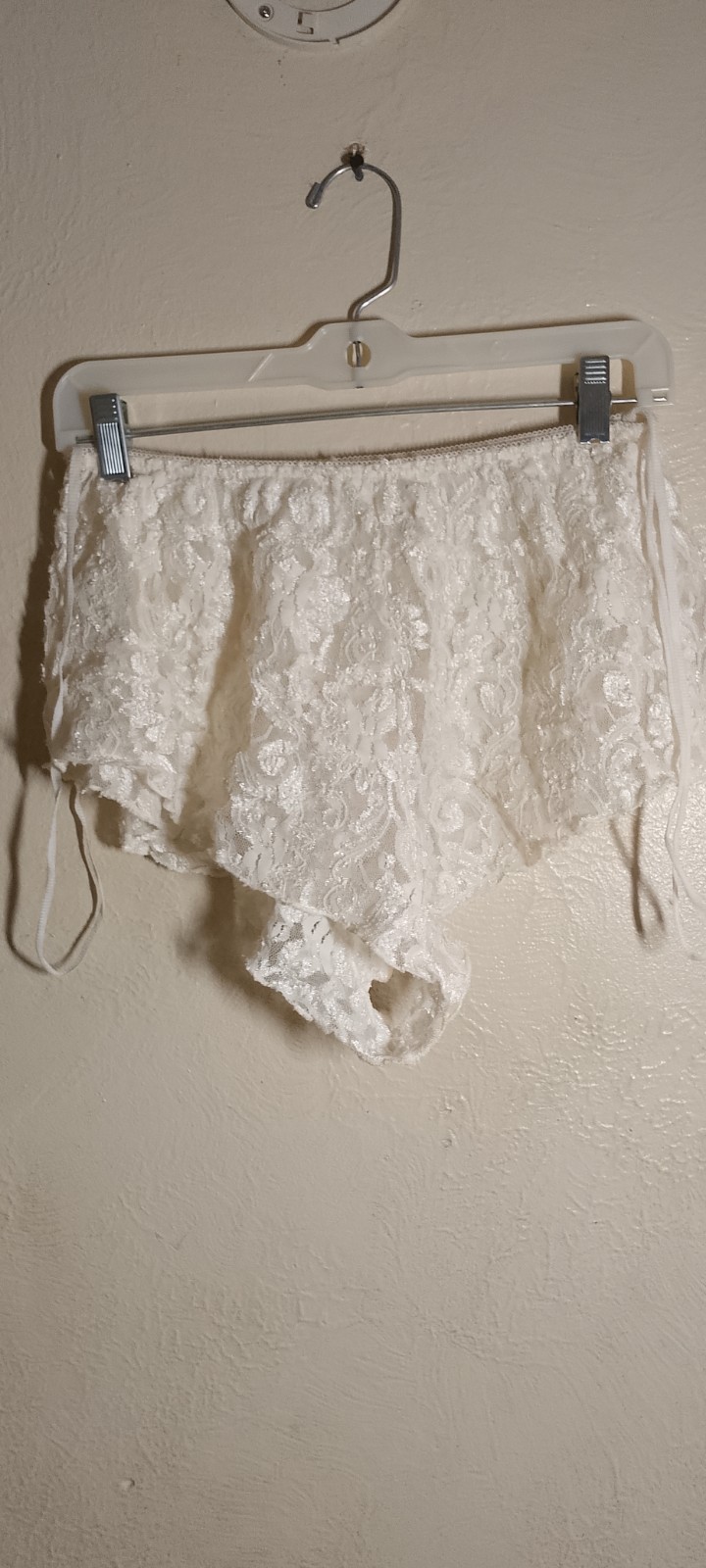 Vtg,Lace, Women’s Lingerie Shorts ,USA, Ivory LG,Bridal, Pajama Boy Short Nylon