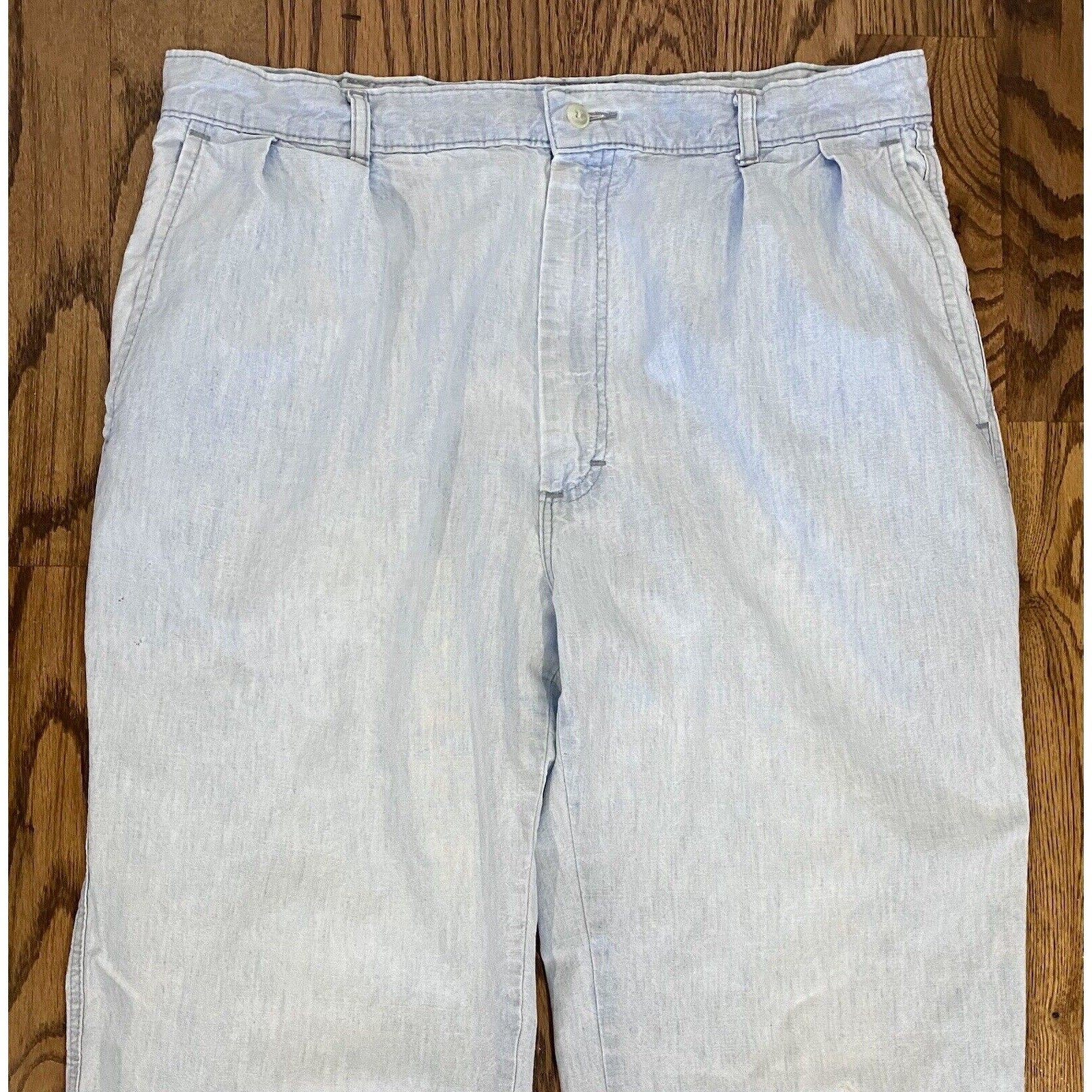 Eddie Bauer Vintage Men’s Denim Jeans Chinos Lightweight Pleated Front 34×27.5