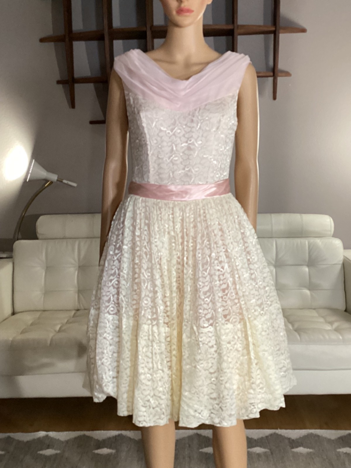 Vintage 1950s Pastel Pink Lace Chiffon Sleeveless Party Dress