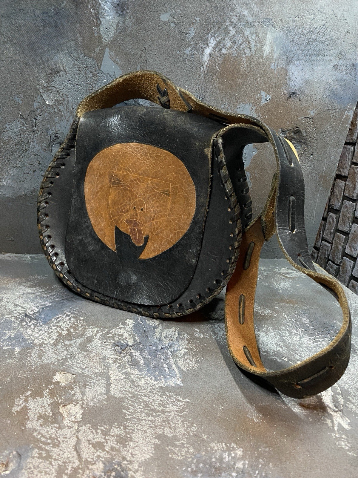 Vtg 70s Leather Saddle Bag Distressed Boho Hippie Shoulder Purse