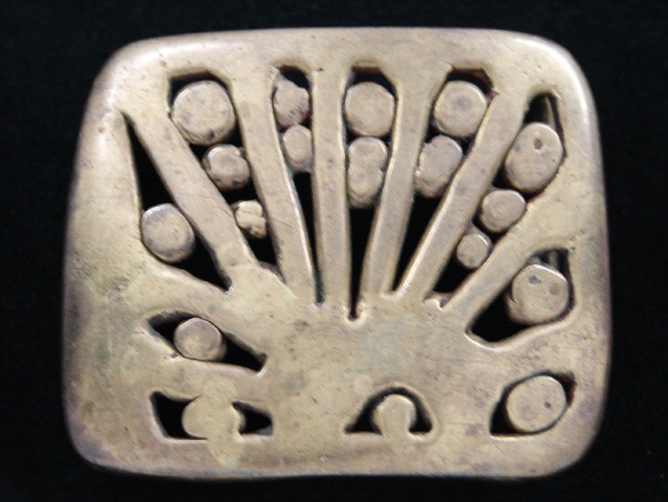 RH05163 VINTAGE 1970s **SHINING SUN** ARTWORK SOLID BRASS BELT BUCKLE
