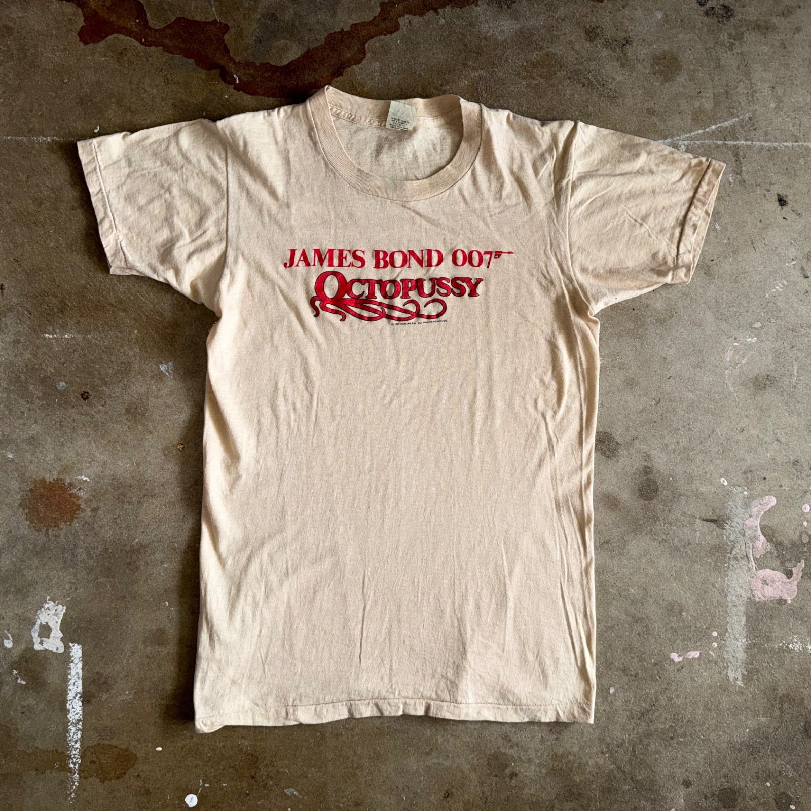 1983 VINTAGE 80s JAMES BOND 007 OCTOPUSSY MOVIE T-SHIRT ADULT SZ SMALL S