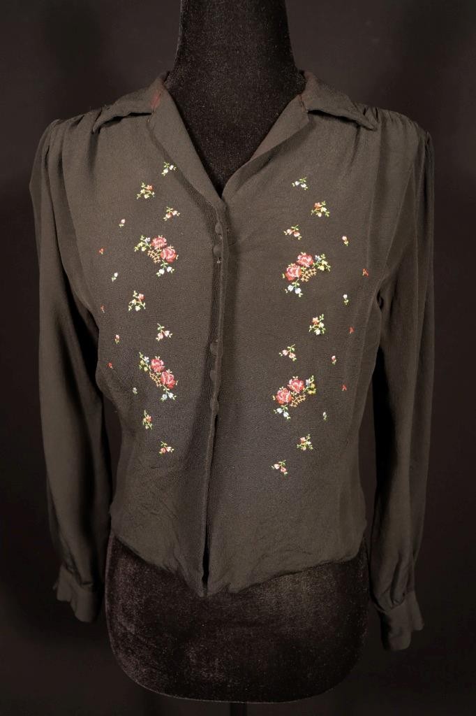 Vintage French 1940’s Black Rayon Crepe Floral Embroidered Blouse Size Medium