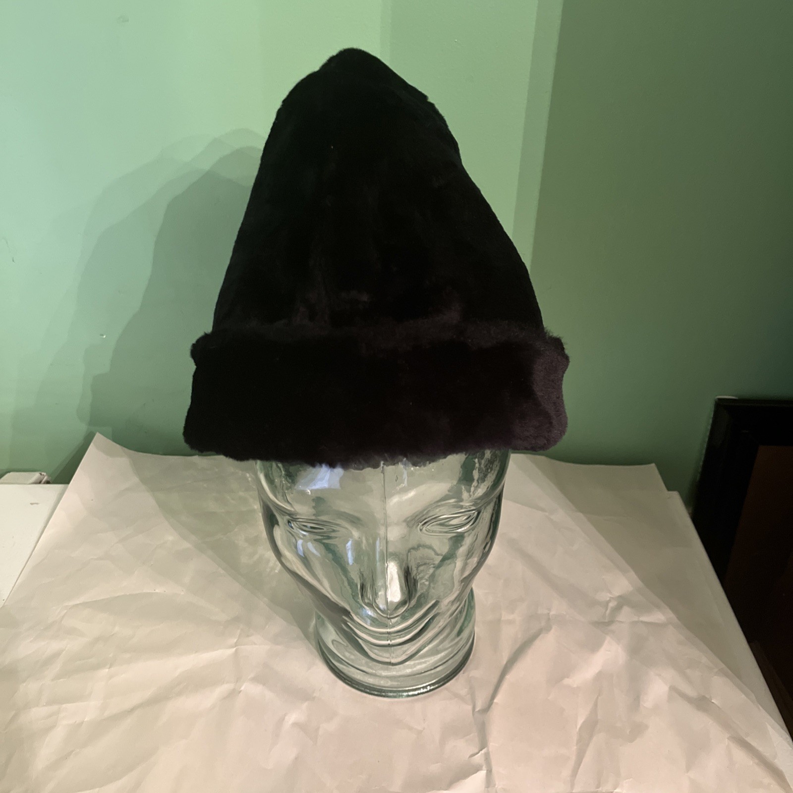 RUSSIAN USHANKA med pillbox-style women’s winter hat Cossack faux fur 1960s