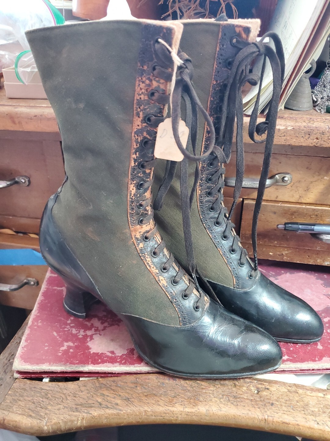 Classic Antique Shoes Victorian 1890’s Black Leather & Canvas High Tops DYA32