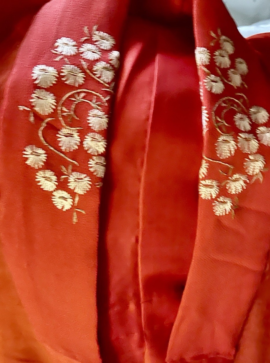 Japan 3 Silks Short Robe Carnelian Dahlia Embroidered Yukata Crepe, Charmeuse Sm
