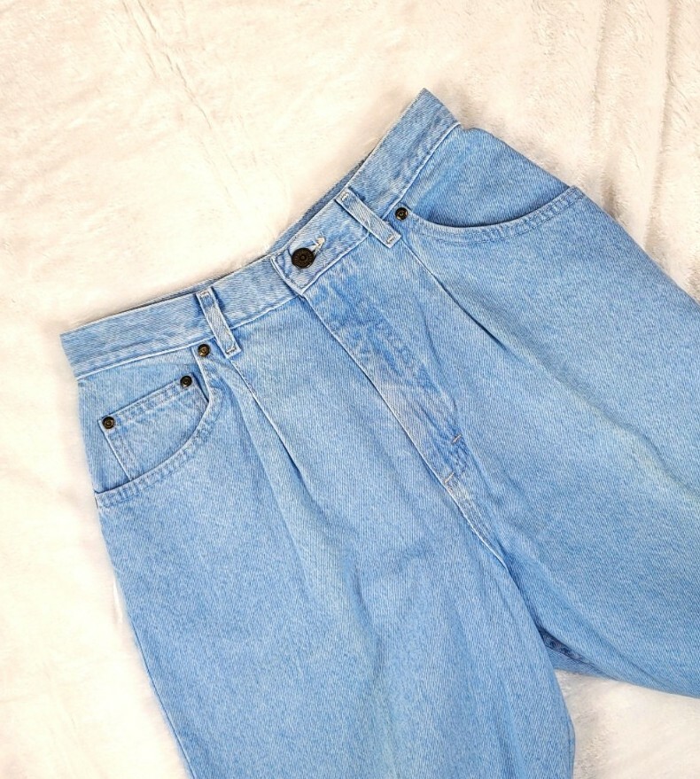 Vintage Mom Jeans High Waist Faded Light Blue Wash Lee Womens