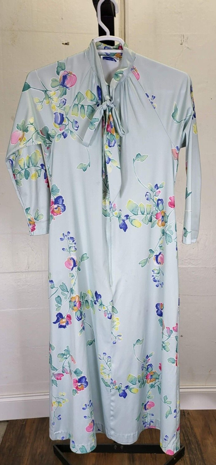 Vintage MuuMuu House Dress Travel Lite (P) Floral