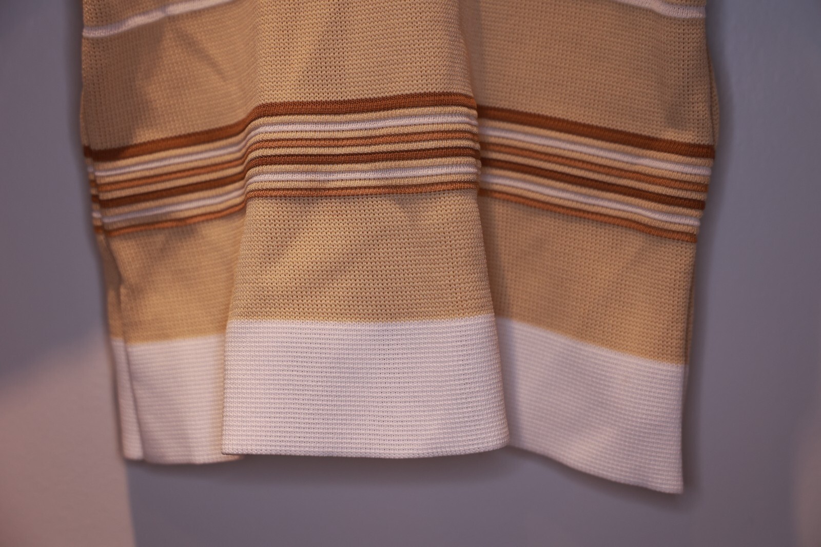 Vintage Knit Sweater Long Sleeve Brown Beige White Striped Approx 134 ***Stains