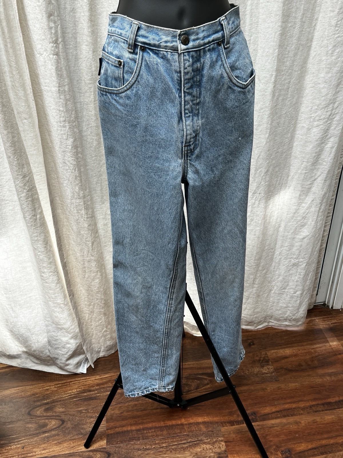 Vintage Bugle Boy Gold Crest Series Light Wash Straight Blue Jeans 80s era 28×31
