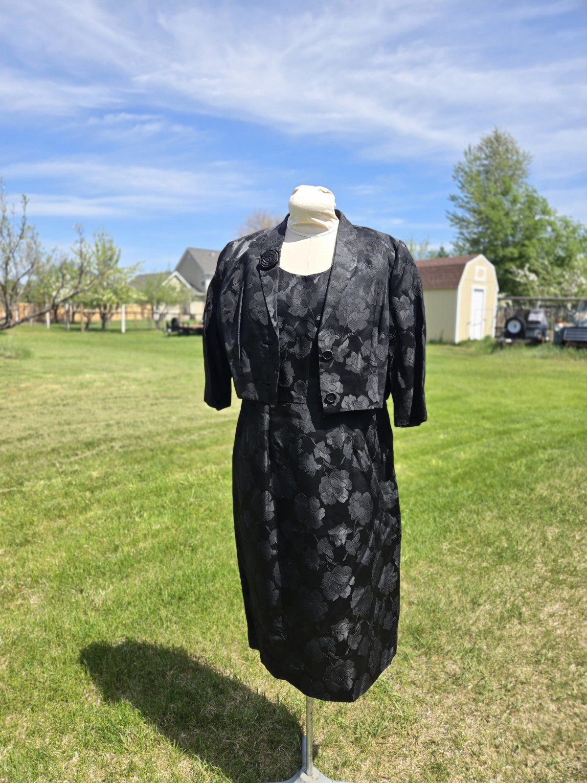 VTG 1950s Plus Size Black On Black Floral Brocade 2pc Pencil Dress Goth Formal