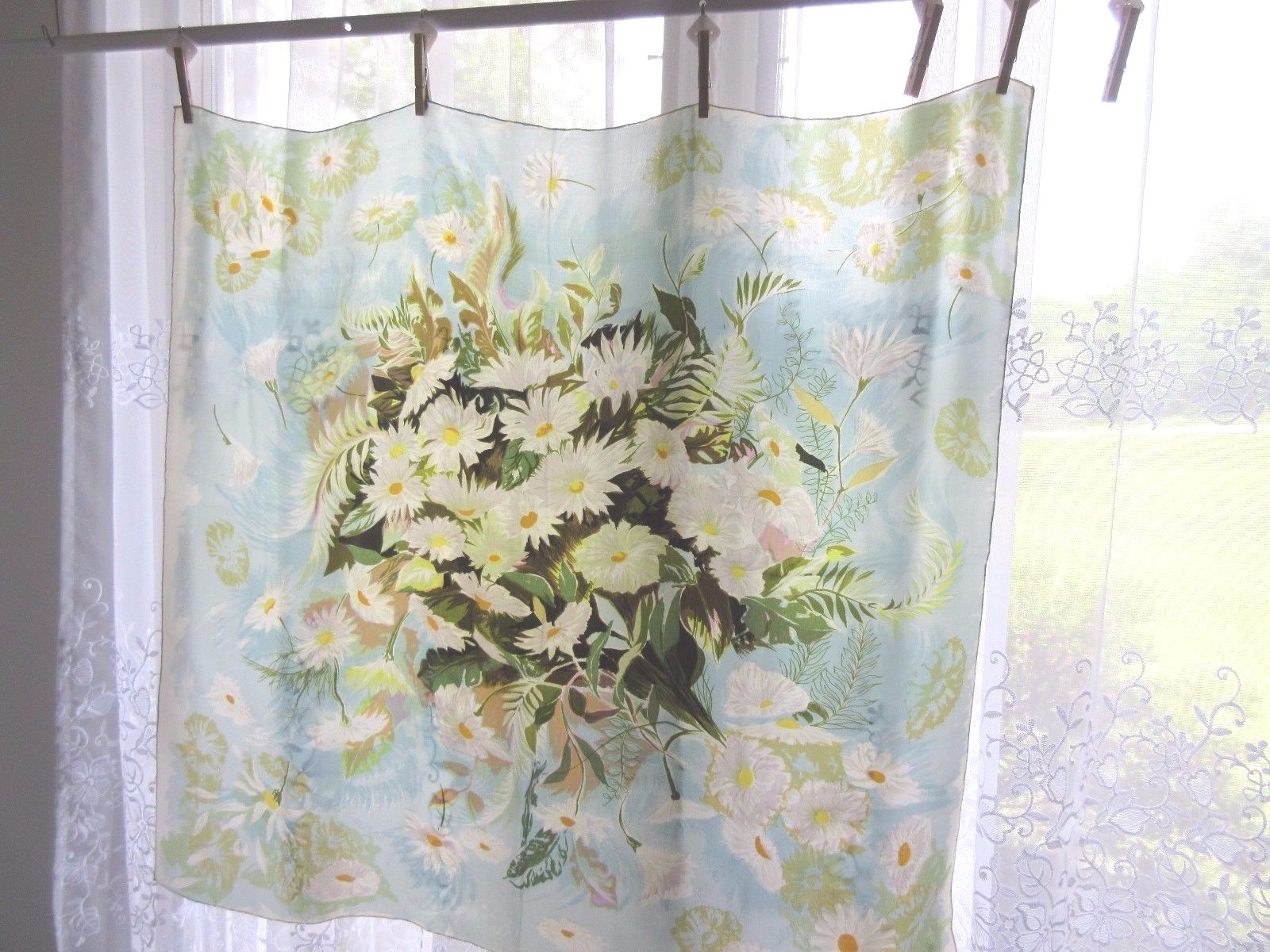 Jacqmar Arnold Lever Design Floral Scarf Daisies Flowers French