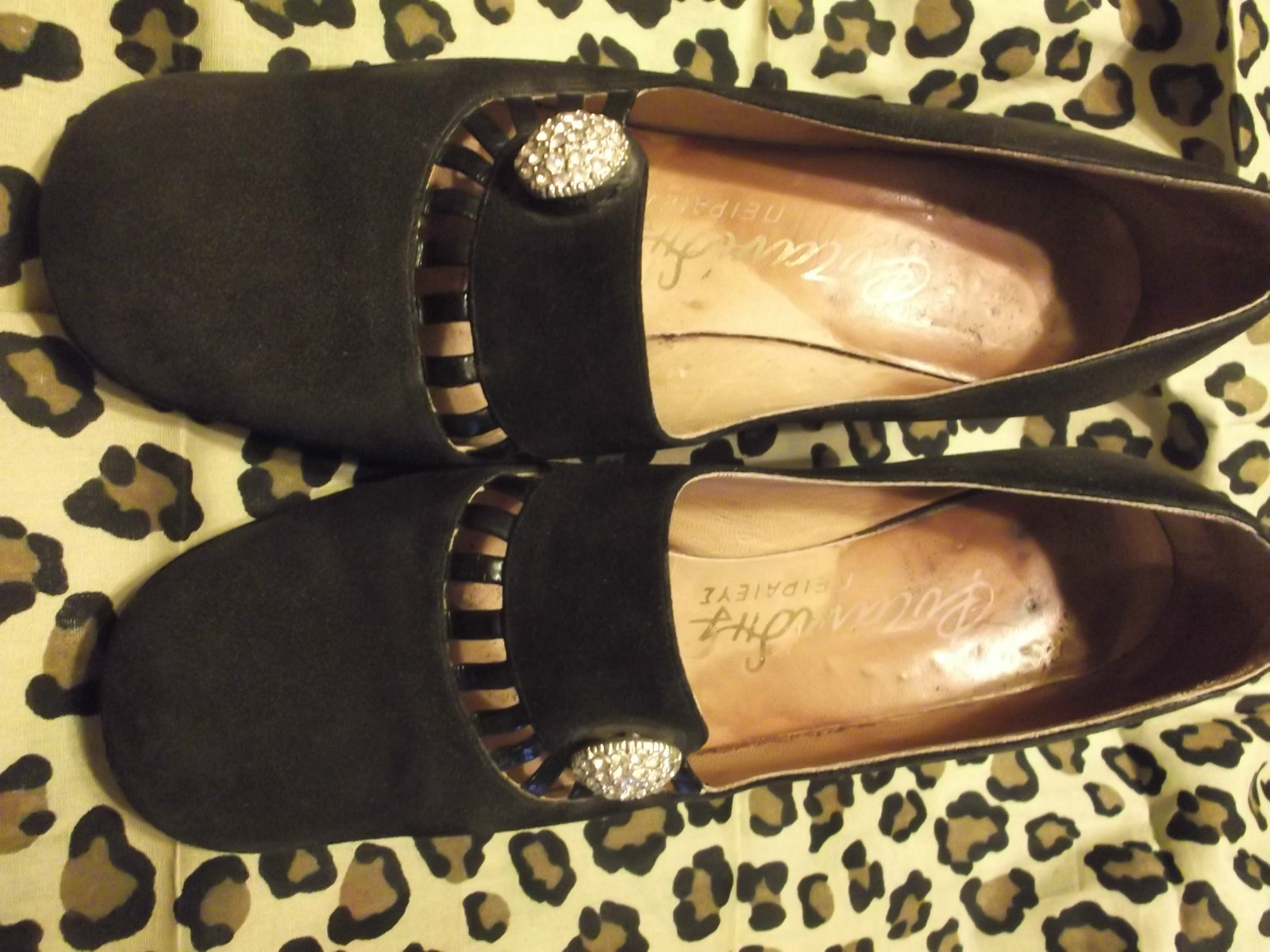 30s-40s Black Suede Chunky Heel Shoe w/ Rhinestone Accent
