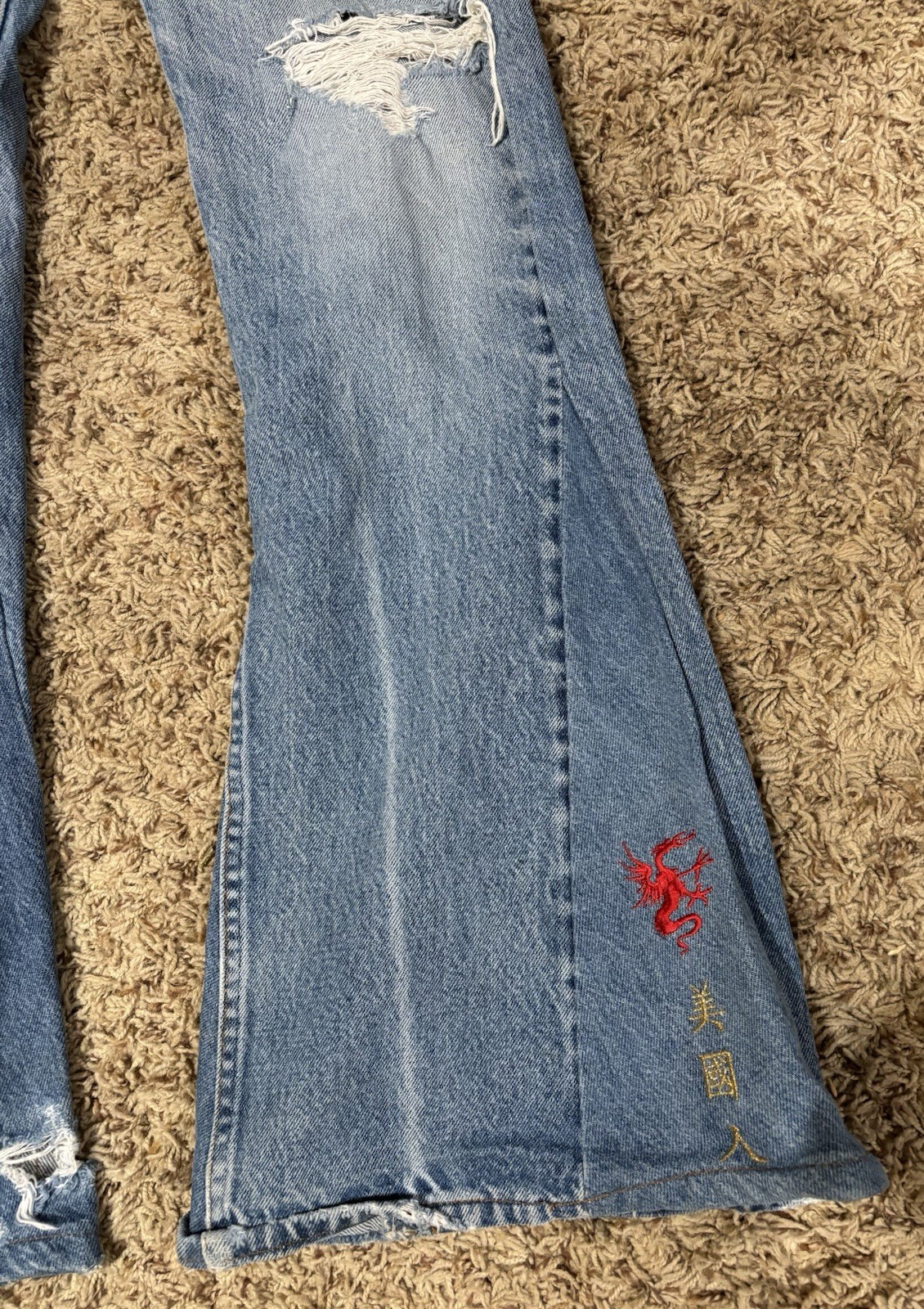 Vintage 1970s Levi’s Orange Tag Bell Bottom Embellished Dragon Pants 32×36