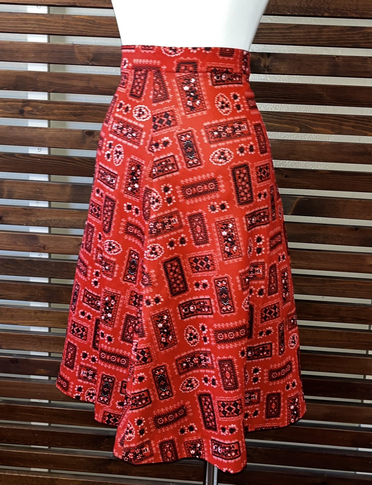 1970s Vintage Red White Black Floral Hankerchief Print High Waist Western Skirt
