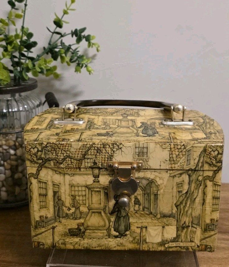 Anton Pieck Vintage Street Scene Wood Decoupage Purse,Jewelry Box Lucite Handle