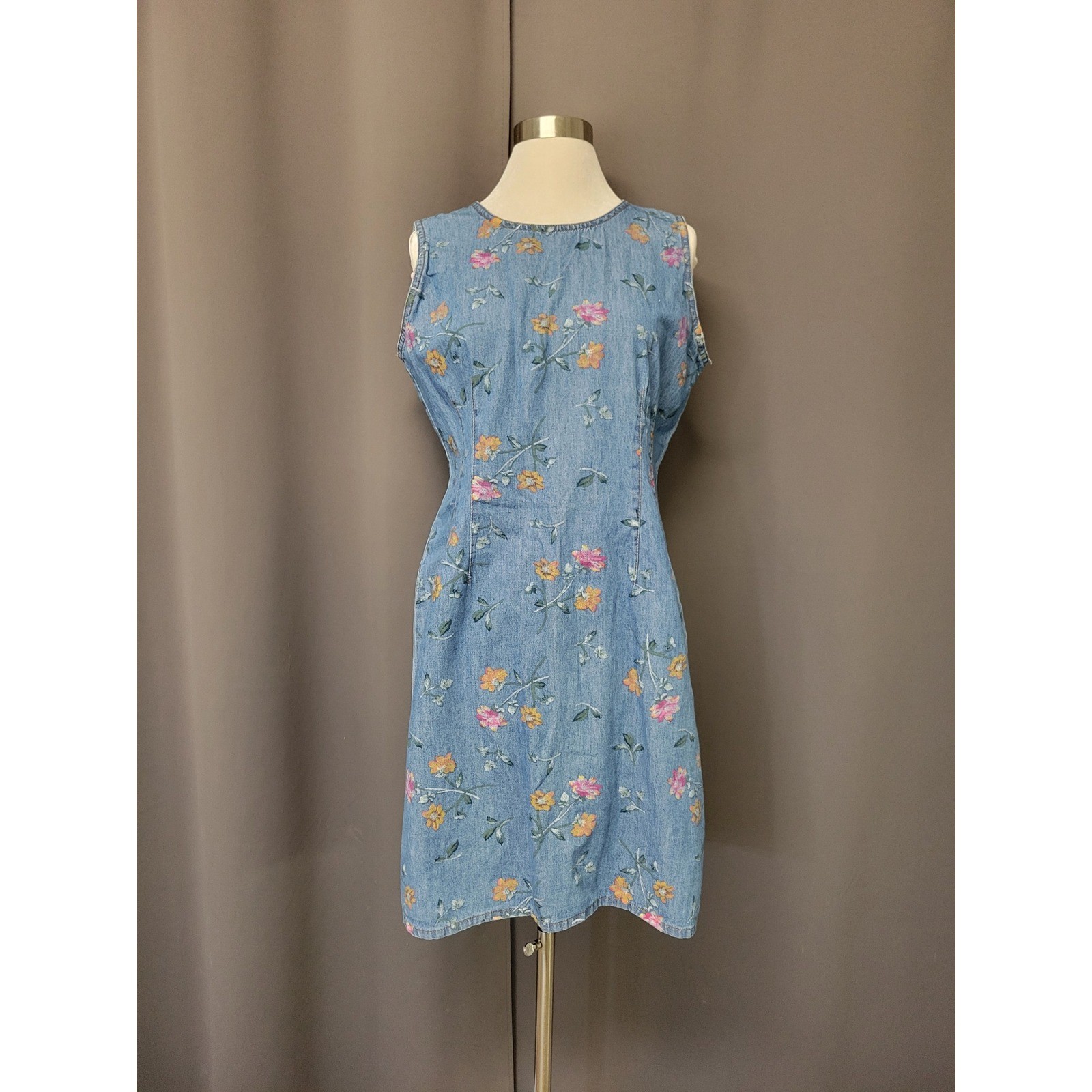 Studio Ease Denim Dress Blue Floral Button Back Sleeveless Vintage USA Size 16