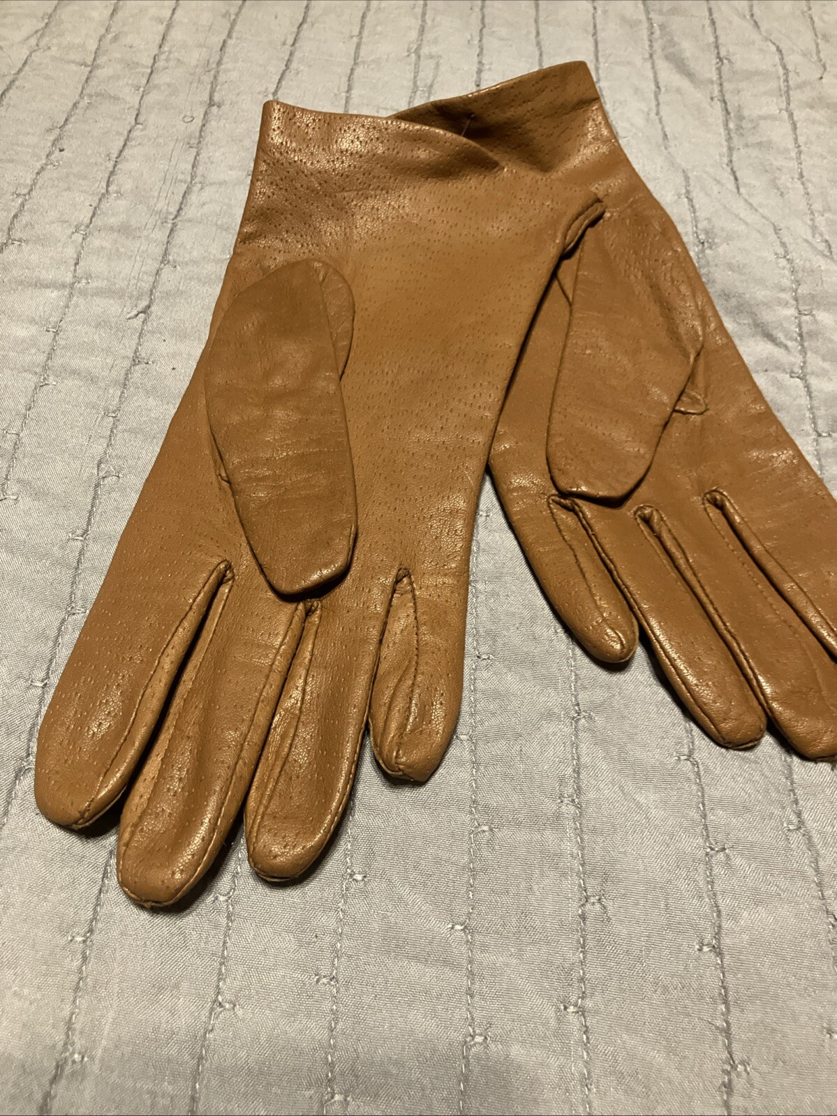 Women’s Vintage Fownes Size 7 Leather Carmel Color Lined Gloves