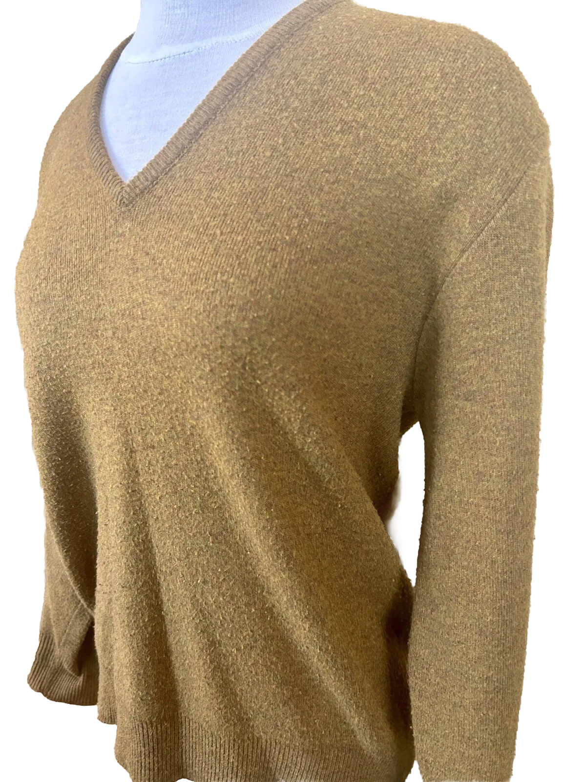 👀 Wow! Vintage Robert Bruce Rare Find VNeck Brown Toned Acrylic Sweater