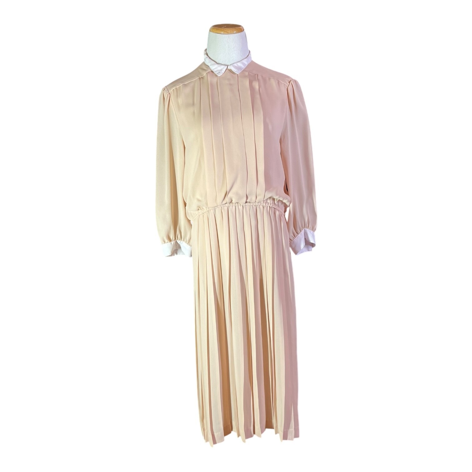 Vintage 1980s Easton Park Size 8 Chiffon Dress Pleated Skirt Blush Pink