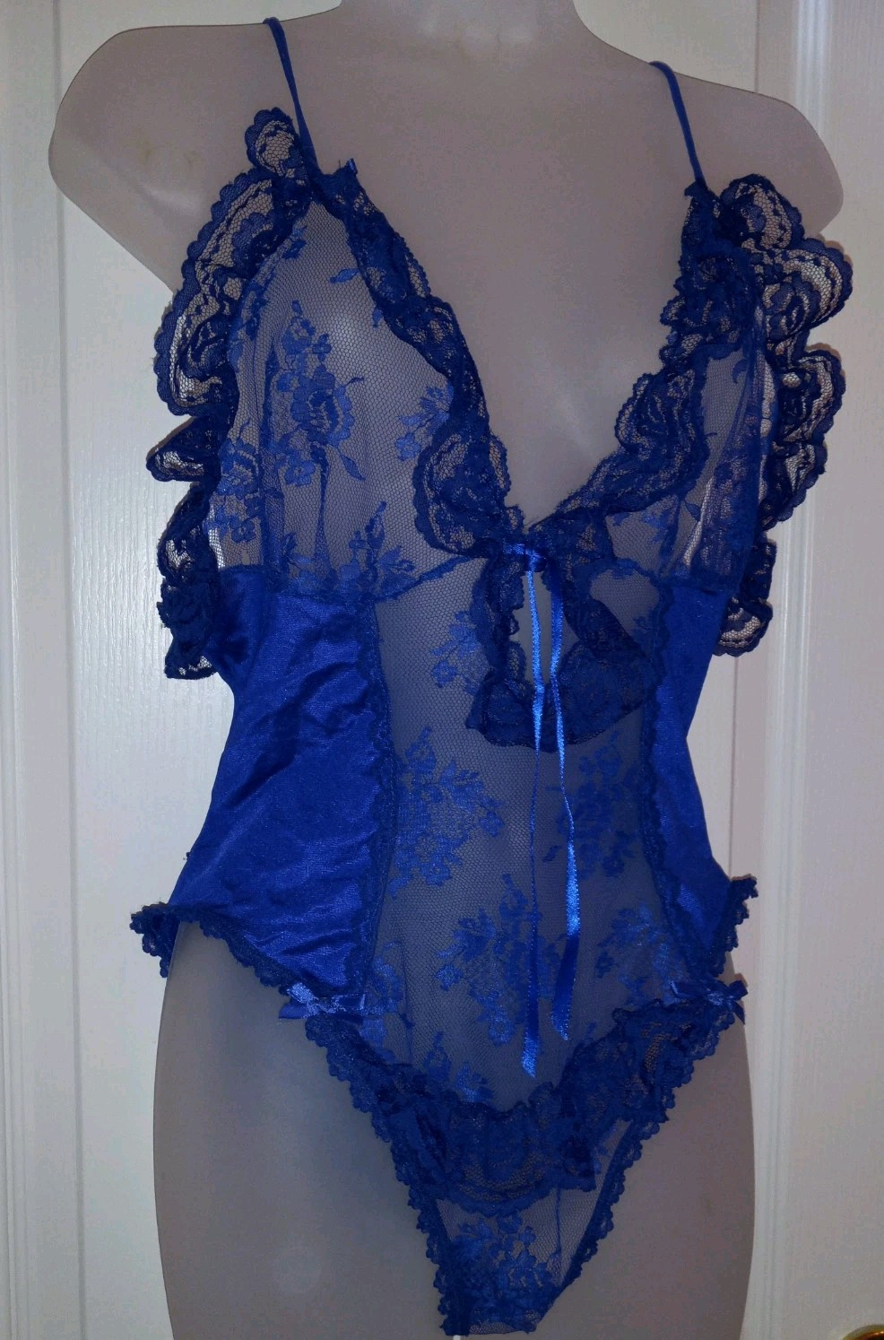 Vintage 80s Midnight Blue Nylon Ruffled Lace Bottom Snap Crotch Teddy Lingerie M