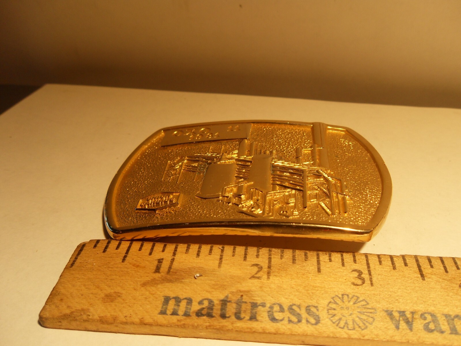 1981 BRASS BELT BUCKLE UNION CARBIDE OXO 11