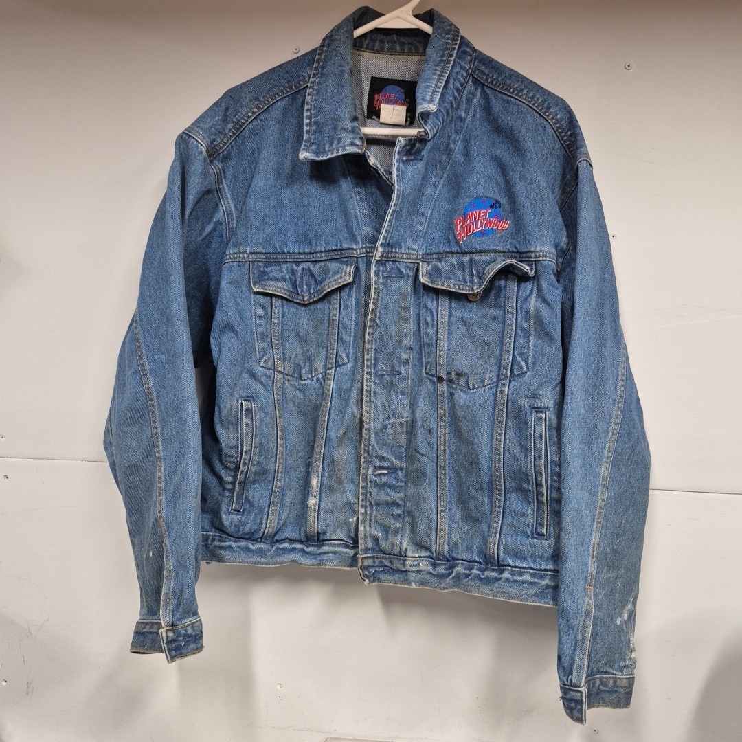 VTG Planet Hollywood Las Vegas Jean Jacket Denim Embroidered Size Large 1991
