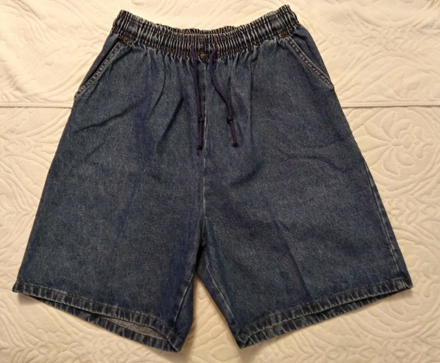Vtg. 80’s denim shorts Sz.14 elastic waist drawstring pockets MOM 13.5 in. rise