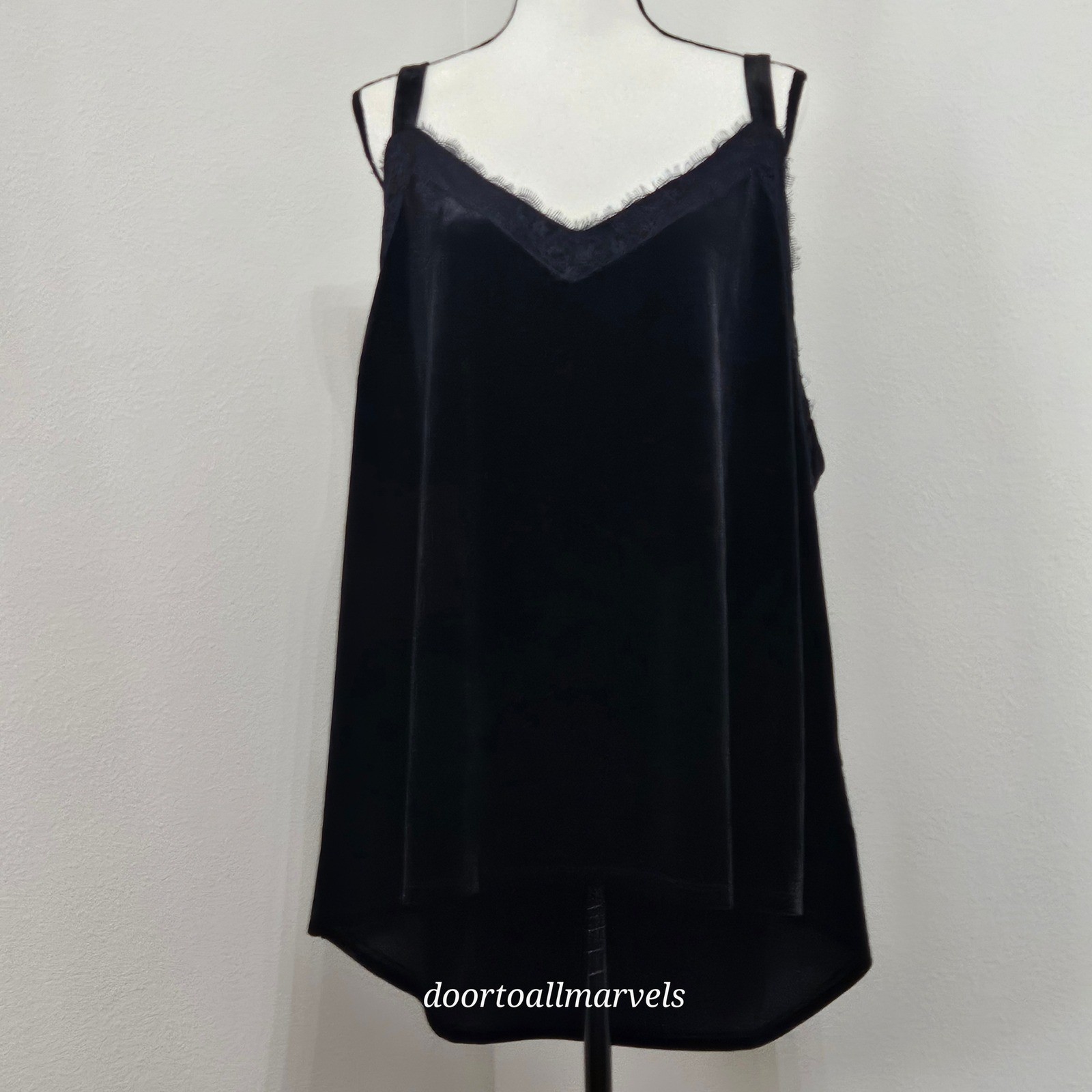 Skies Are Blue Velvet Cami Lace Trim sz 3X NWT