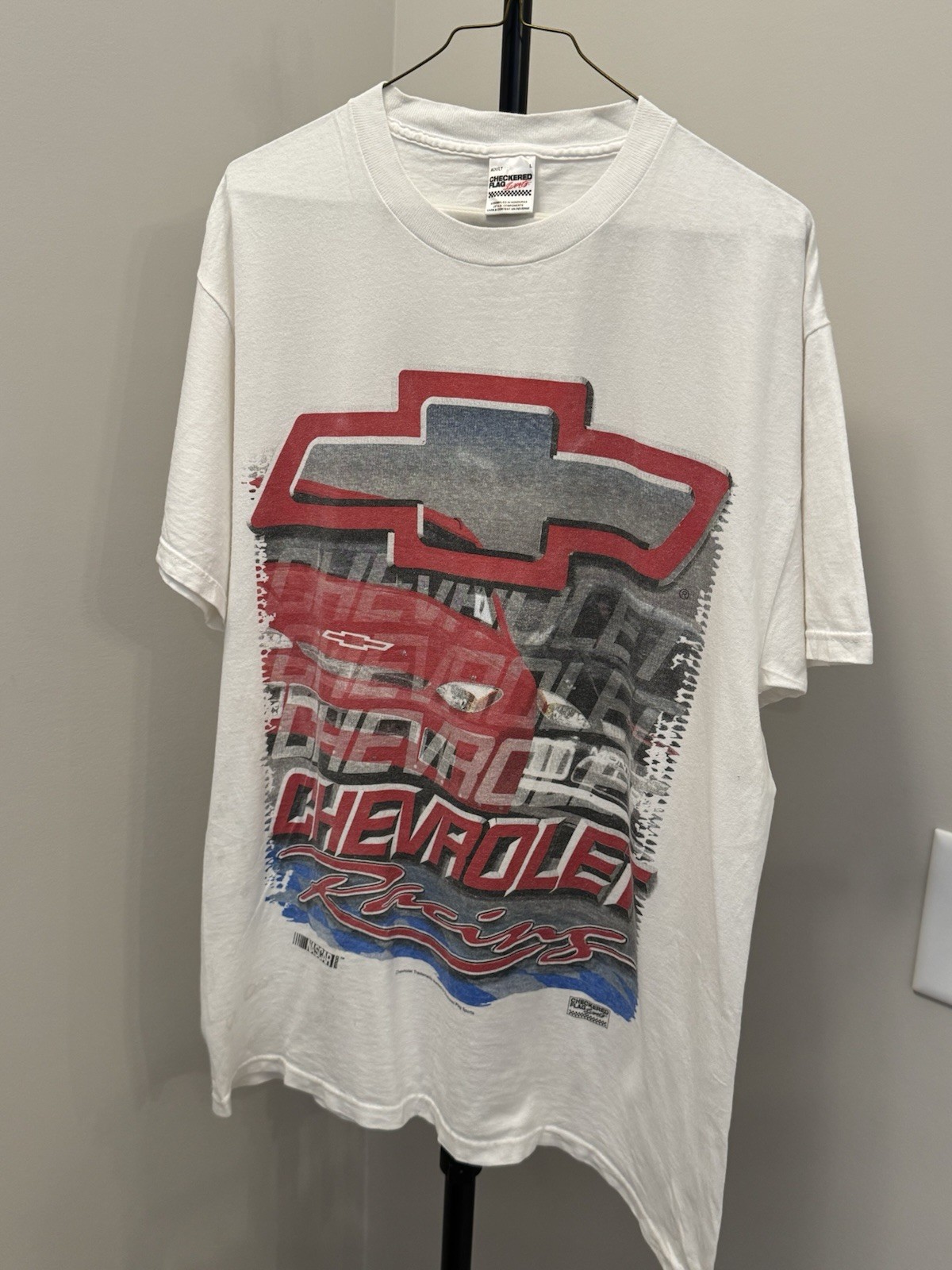 Vintage 2000 Nascar Chevrolet Racing Tshirt Size L 22’ X 30’