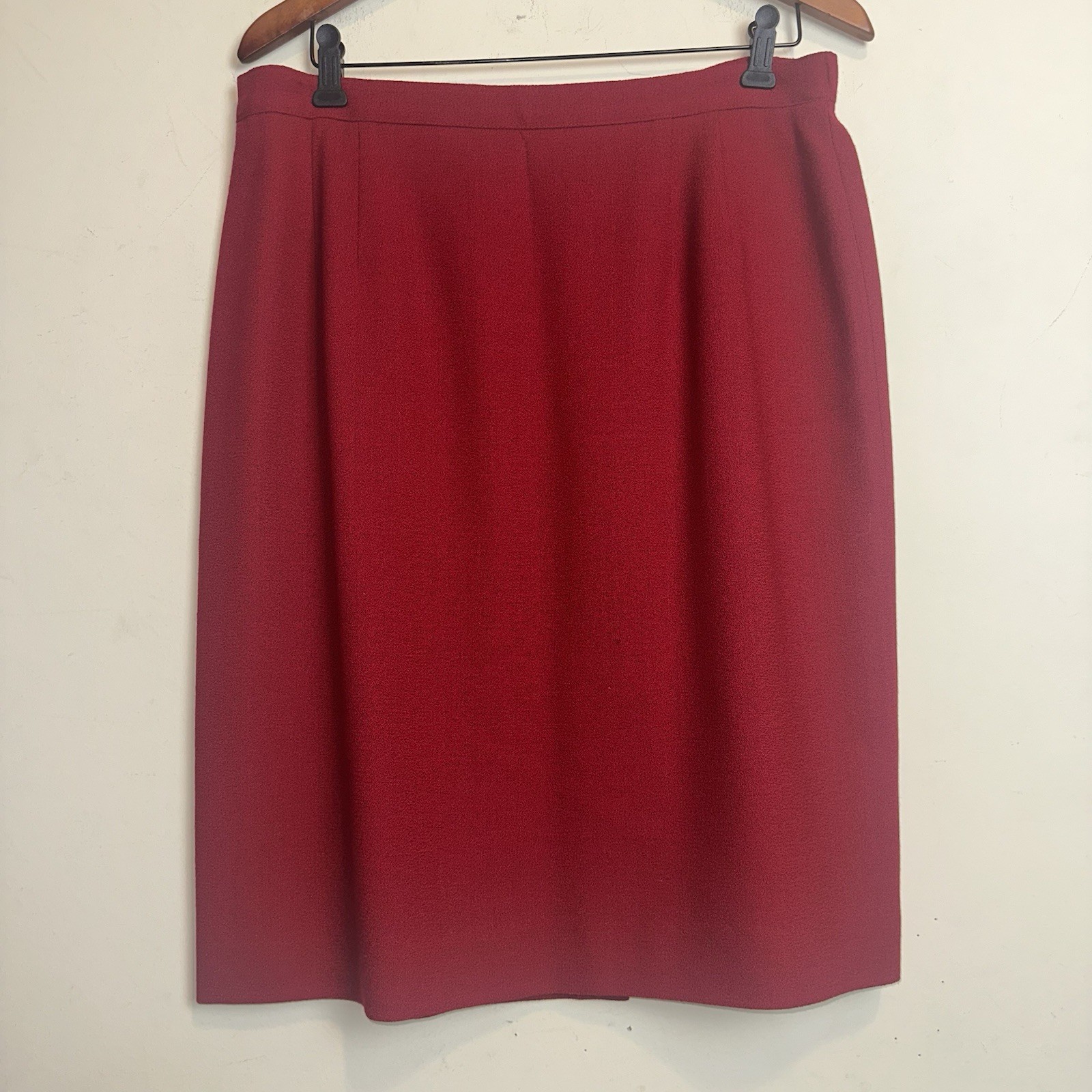 VTG Talbots Skirt Womens 16 Red 100% Wool Pleated Midi Back Zip Rear Slit Lined