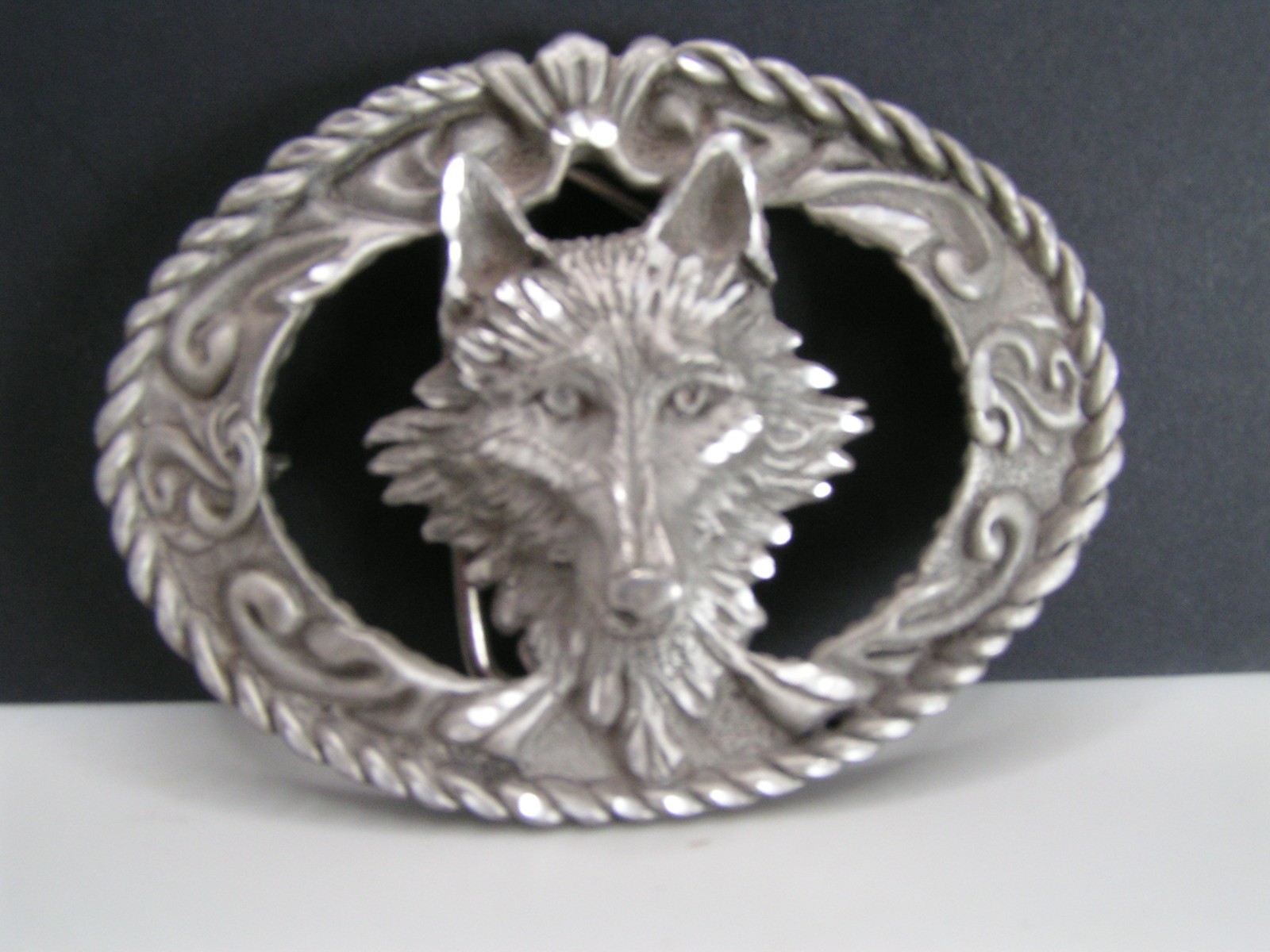EJC Figural Pewter Color Laser Cut Wolf Head Belt Buckle Oval Border 2.5″X3.5″
