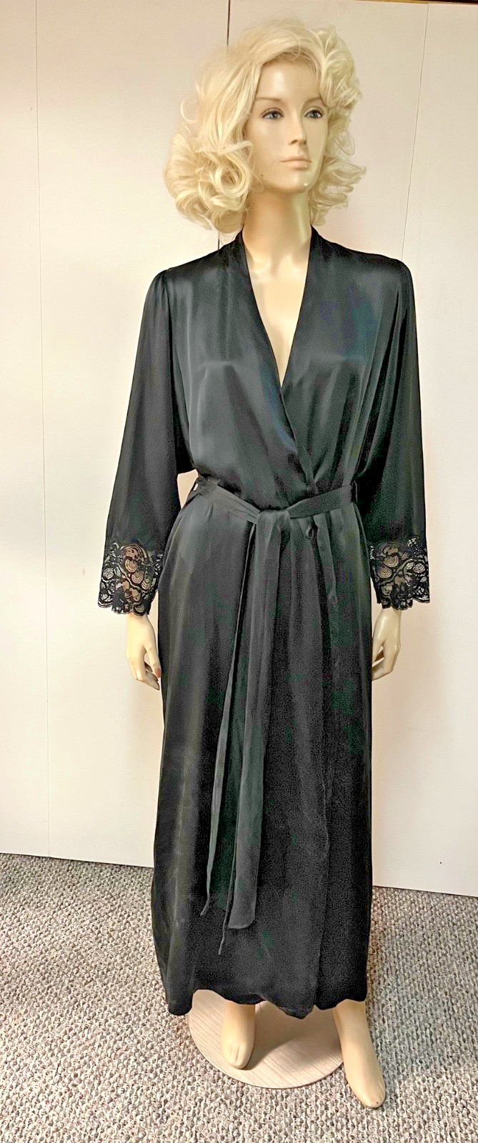 Vintage J Peterman silk Charmeuse Lace Cuffs Dressing Gown Dress Robe Bust 36-40