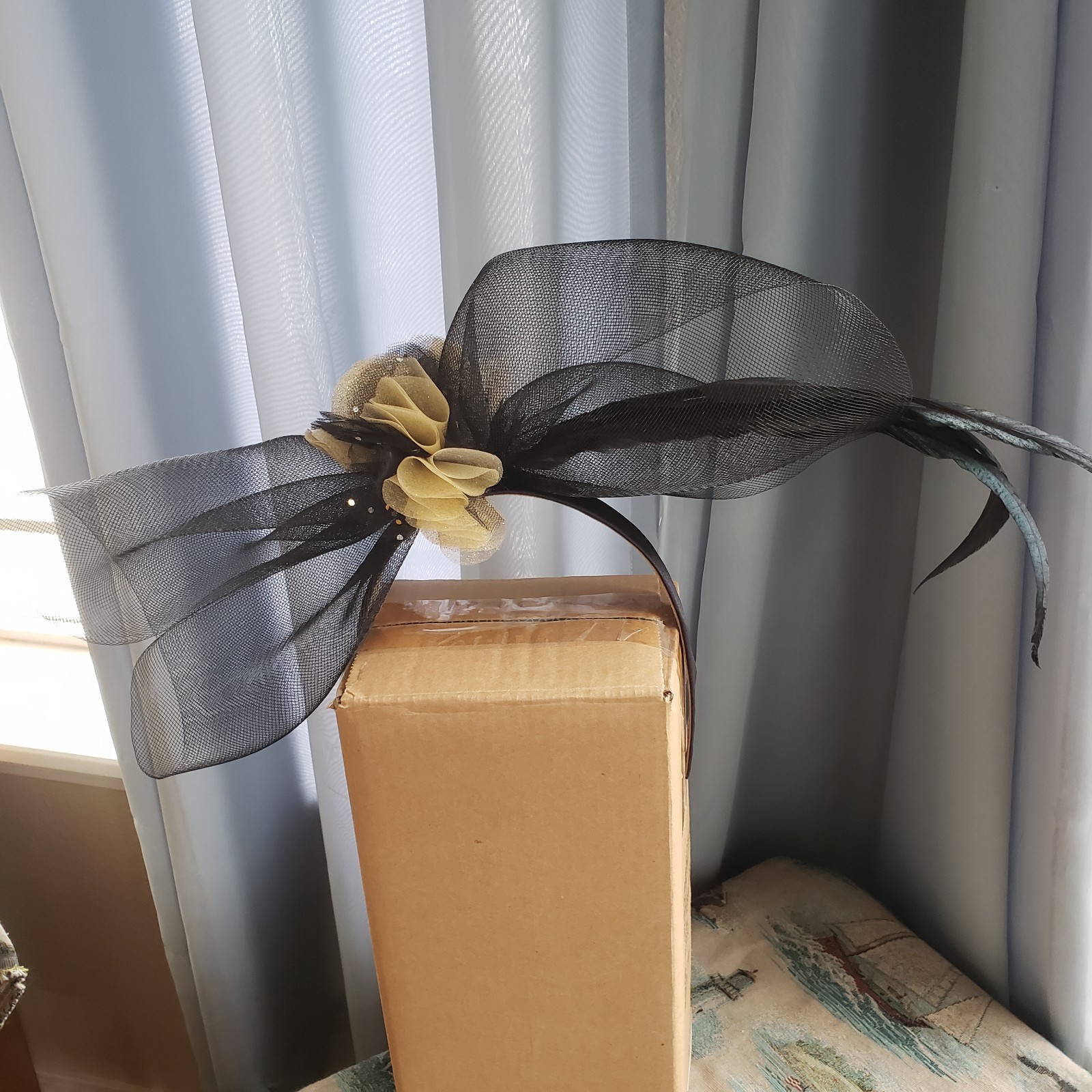 Vintage Style Hat 1930’s-1950’s Feathers & Netting New Headband 19″ Long 6″ Wide