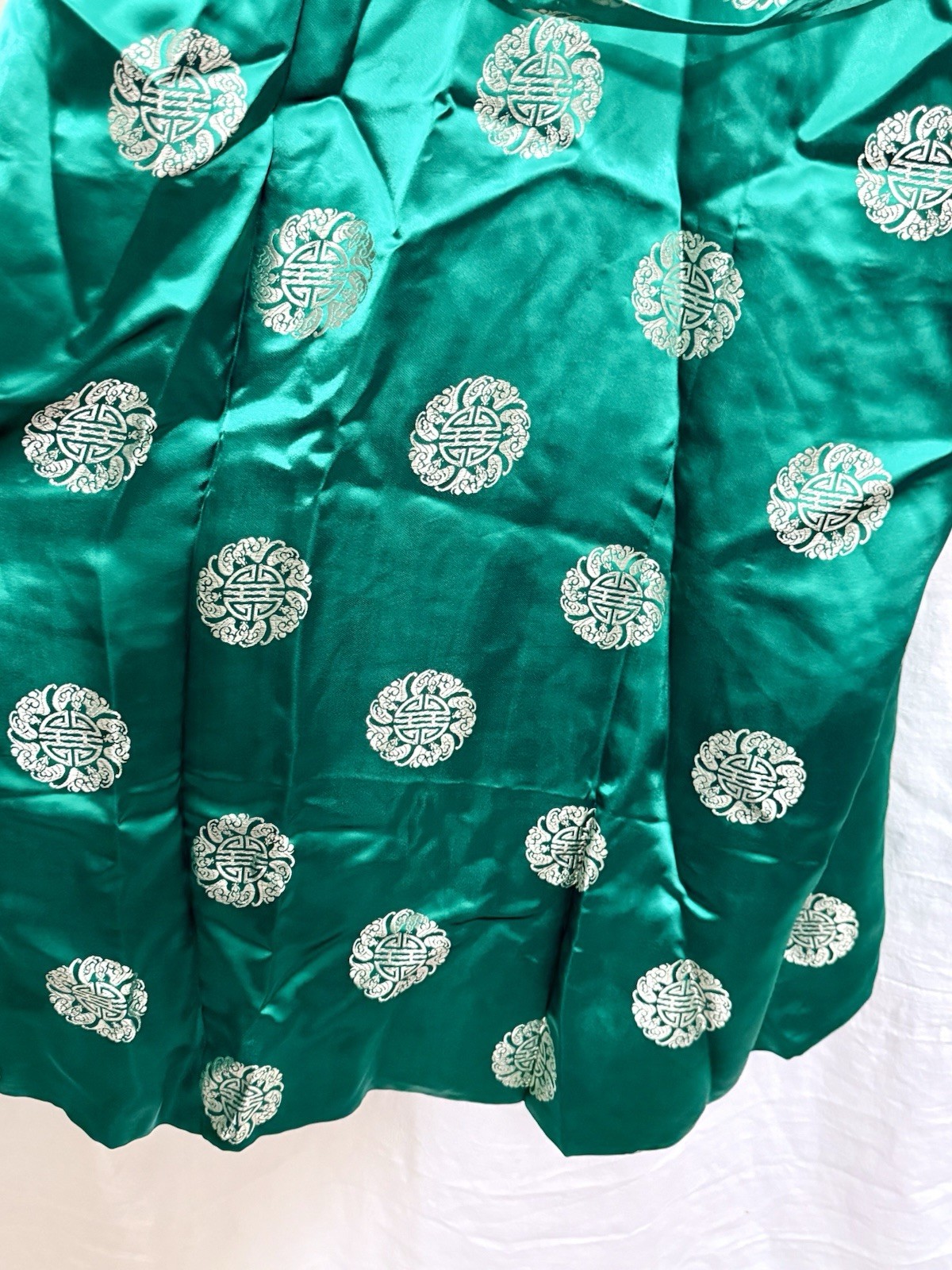EUC VTG Hong Kong Emerald & Gold Chinoiserie Satin Robe Quiet Luxury Kimono