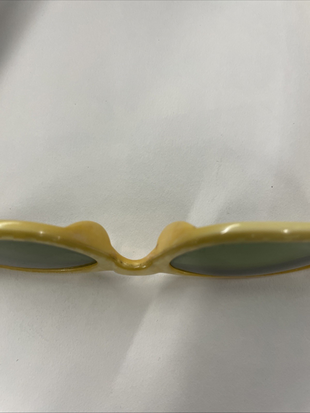 AMERICAN OPTICAL VINTAGE SUNGLASSES CALOBAR C 44-48 YELLOW 50-19L